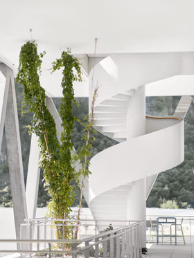 Ensphere Markas Headquarter Wendeltreppe Bozen